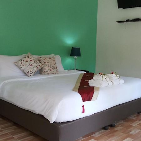 Baan Chuengkao Resort Ranong Buitenkant foto