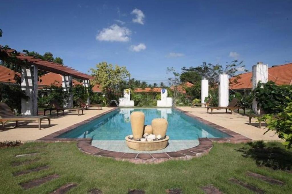 Baan Chuengkao Resort Ranong Buitenkant foto