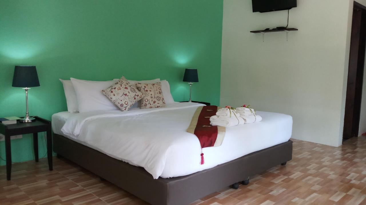 Baan Chuengkao Resort Ranong Buitenkant foto